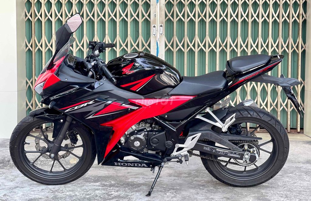 Honda CBR 150R odo 3500km. Mua bán Xe máy tại Thành phố Vũng Tàu Bà Rịa - Vũng Tàu được đăng bởi Cao Trí hình 10