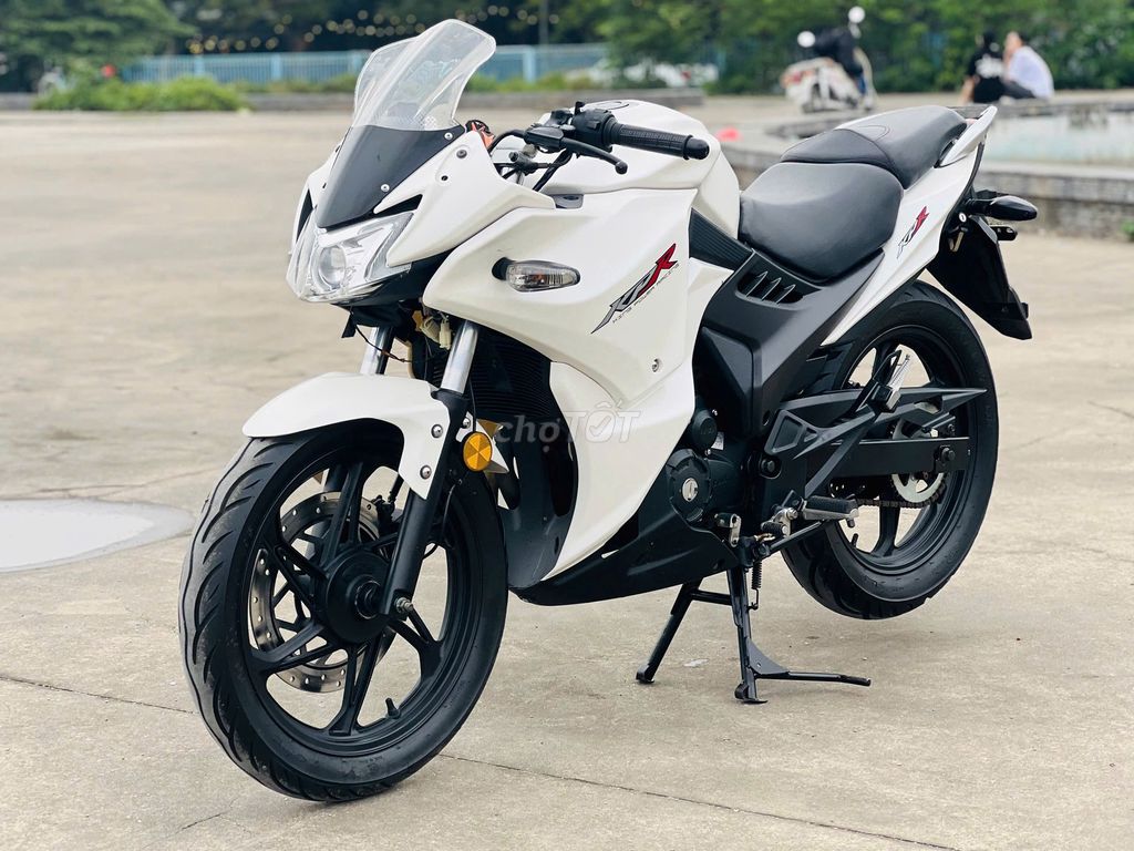 BOSSITY KPR 150FI XESẴN HỒ SƠ CẦM TAY VỀ BẤM BIỂN. Mua bán Xe máy tại Quận Cầu Giấy Hà Nội được đăng bởi A Nam hình 4