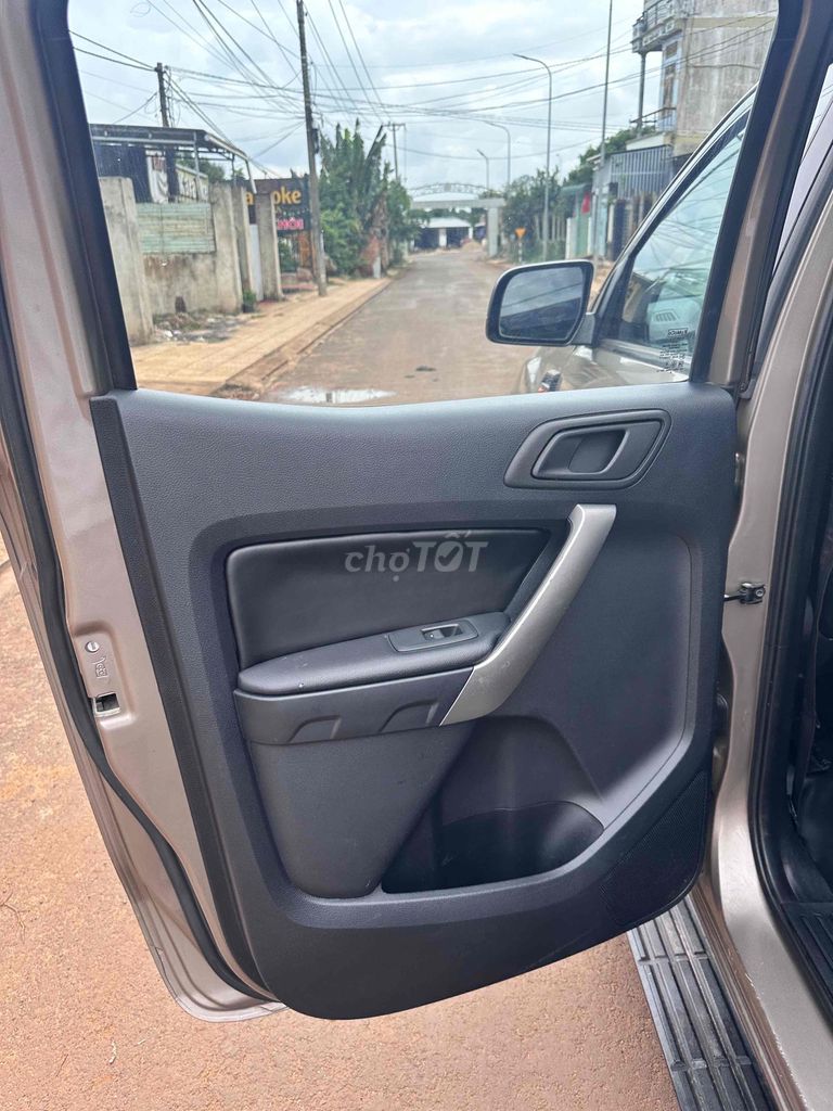 Ford Ranger 2019 XLS 2.2L 4x2 AT - 80000 km. Mua bán Ô tô tại Huyện Krông Năng Đắk Lắk được đăng bởi Phan Tình hình 8