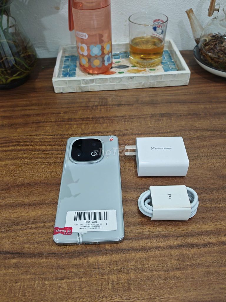 Vivo IQOO 13 5G 12/512 Xám sạc 80w có ship COD. Mua bán Điện thoại tại Quận Hoàng Mai Hà Nội được đăng bởi Trần Ngọc Hiếu hình 1