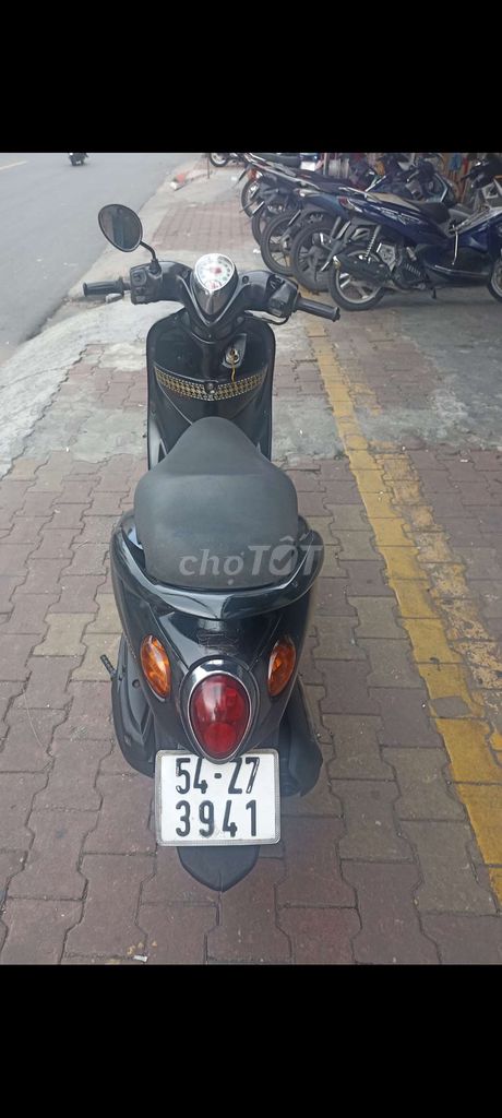 Yamaha Mio classico thái zin đẹp giấy tờ đầy đủ. Mua bán Xe máy tại Quận 10 Tp Hồ Chí Minh được đăng bởi văn phúc  hình 5