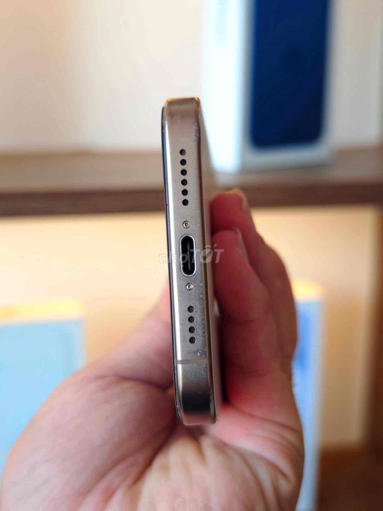 Apple iPhone 16 Pro Max 256GB Vàng Đã sử dụng. Mua bán Điện thoại tại Thành phố Phú Quốc Kiên Giang được đăng bởi ttmcb hình 1