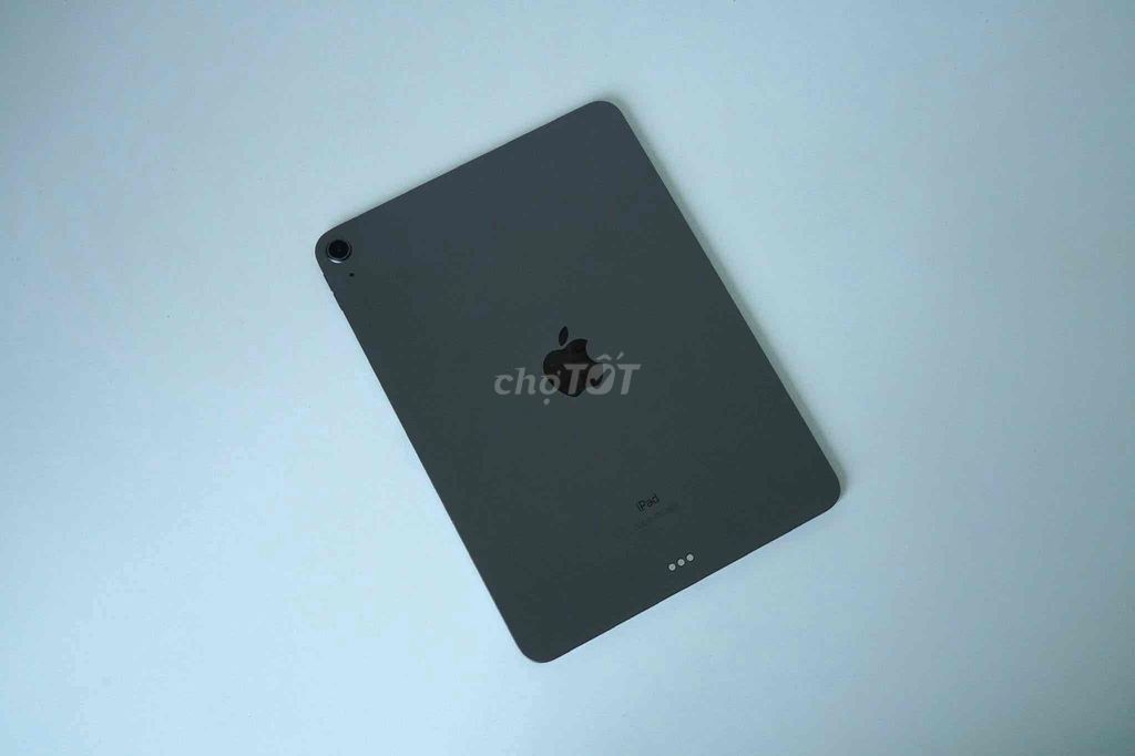 Apple iPad Air 4 Wifi 64GB Xám 99%. Mua bán Máy tính bảng tại Quận 3 Tp Hồ Chí Minh được đăng bởi Hoàng Dũng hình 1
