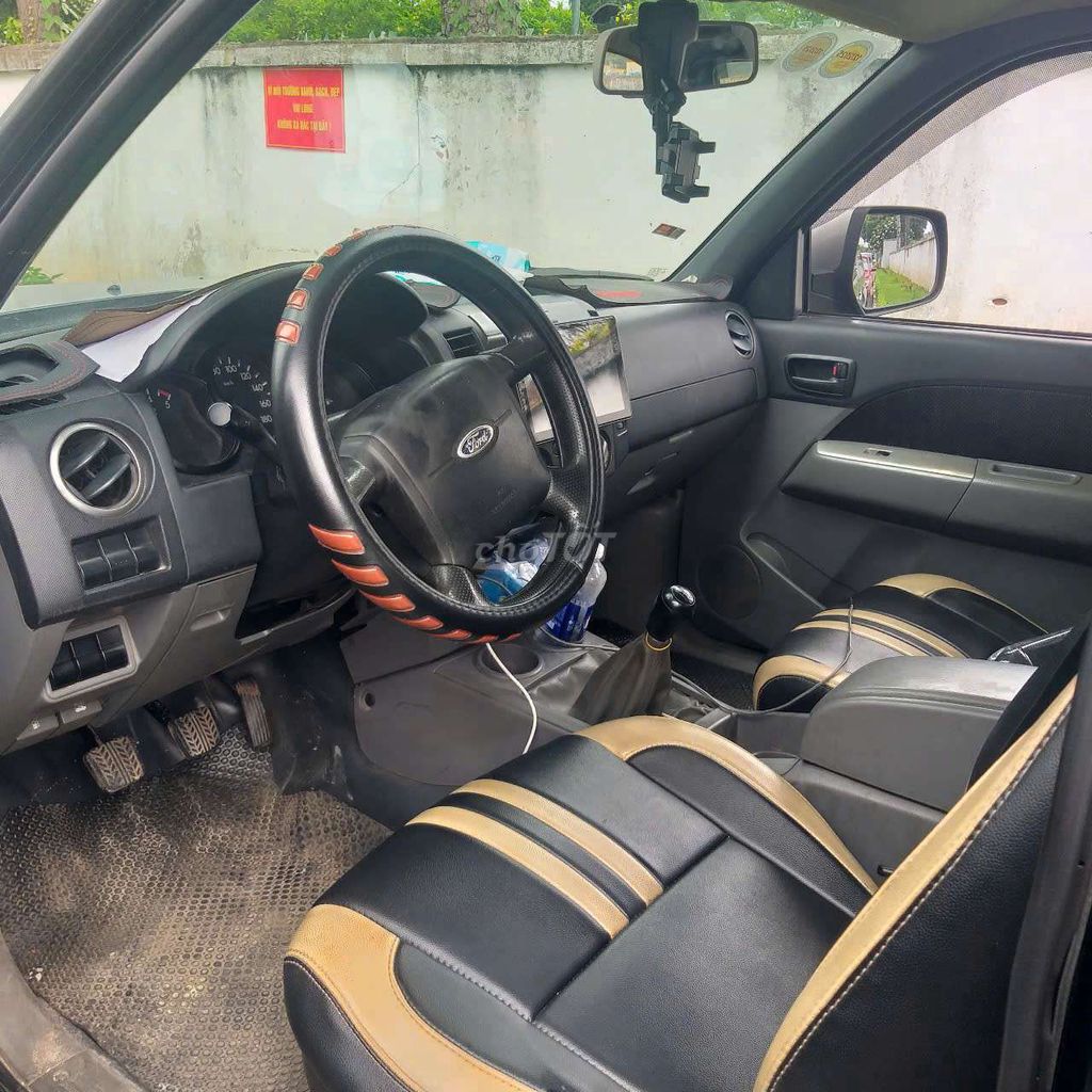 2010 XL 2.5 4X2 MT - 220000 km. Mua bán Ô tô tại Huyện Hóc Môn Tp Hồ Chí Minh được đăng bởi thành phát sh hình 1