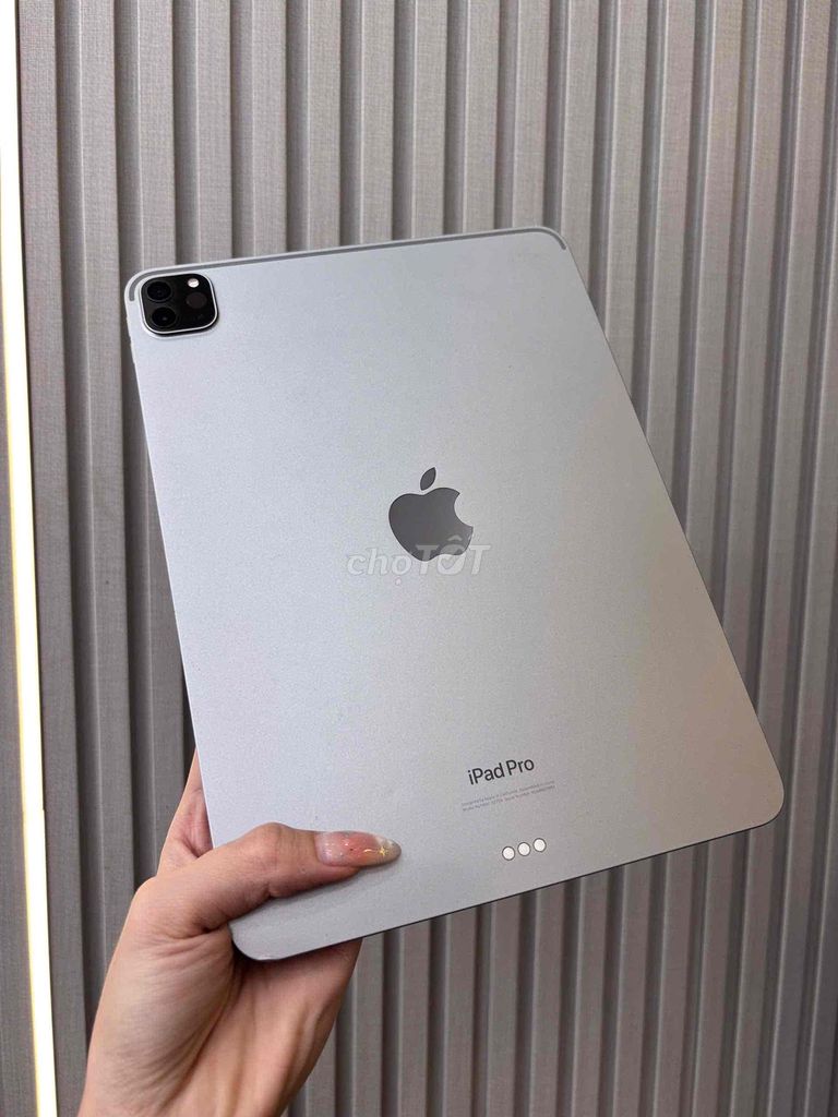 iPad Pro M2 Wifi 11 inch Xám tần số quét 120hz 98%. Mua bán Máy tính bảng tại Quận Ninh Kiều Cần Thơ được đăng bởi Quý Mobile Cần thơ hình 1