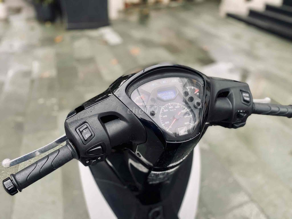 SH 125 máy rin ngon, dọn siêu đẹp. Mua bán Xe máy tại Thành phố Huế Thừa Thiên Huế được đăng bởi Trần Quý hình 2