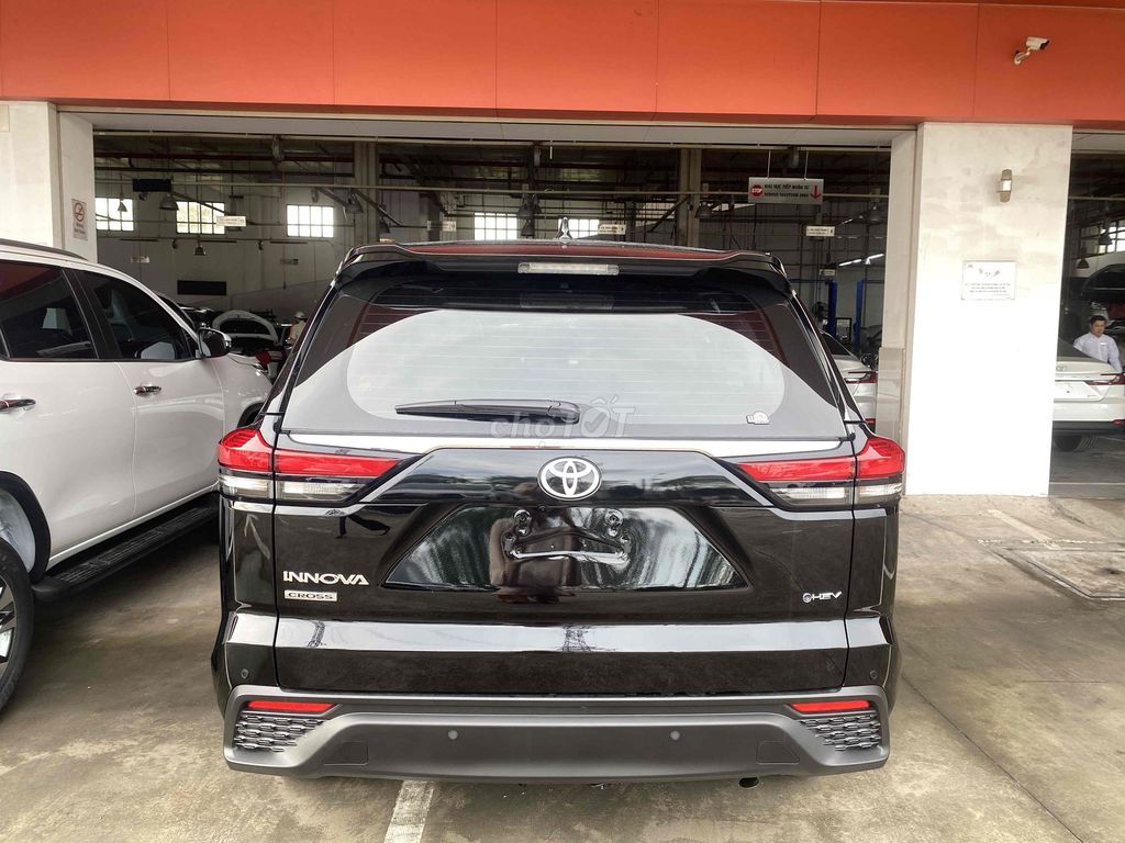 INNOVA CROSS HYBRID 2025 GIÁ TỐT CUỐI NĂM. Mua bán Ô tô tại Huyện Bình Chánh Tp Hồ Chí Minh được đăng bởi THANH TÂM TOYOTA hình 4