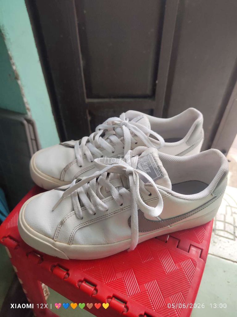 Giày Nike Trắng đế bằng size 41-42. Mua bán Giày dép tại Thành phố Huế Thừa Thiên Huế được đăng bởi A Bảy hình 1