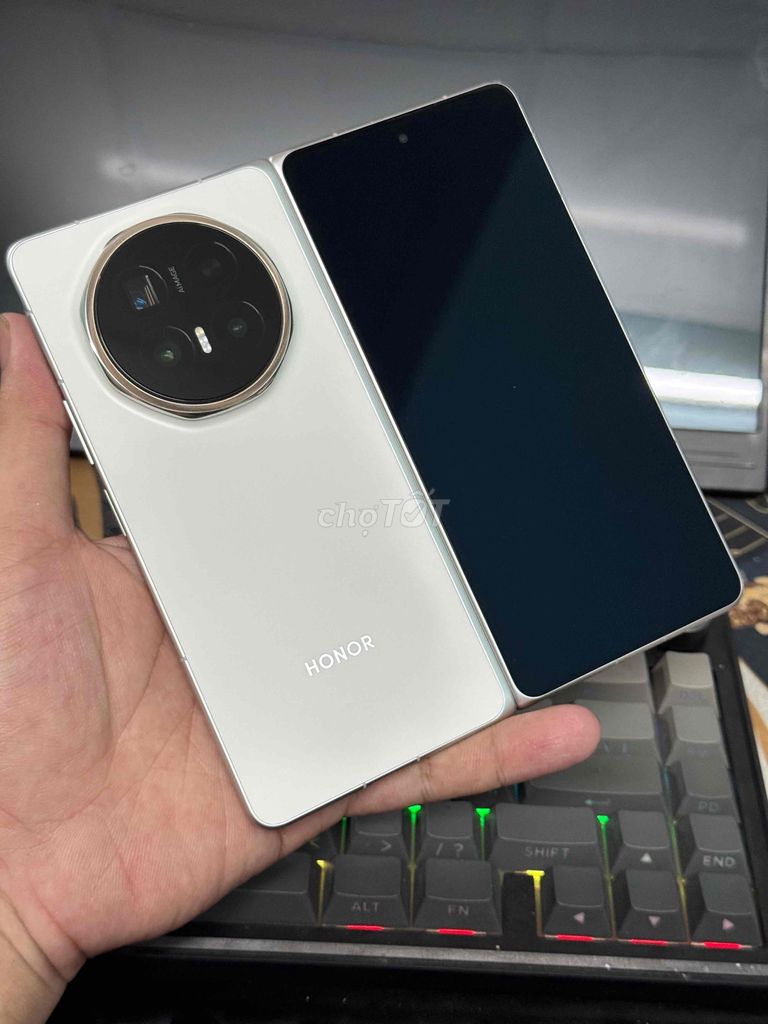 Honor Magic V6 12GB/512GB Trắng Fullbox. Mua bán Điện thoại tại Quận Ninh Kiều Cần Thơ được đăng bởi Bách Mobile hình 1