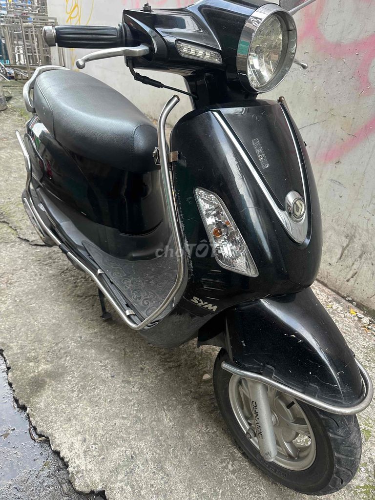 Elizabeth 2011, Bstp chính chủ công chứng liền. Mua bán Xe máy tại Quận Bình Thạnh Tp Hồ Chí Minh được đăng bởi Cửa hàng bán xe cũ hcm bình thạnh hình 5