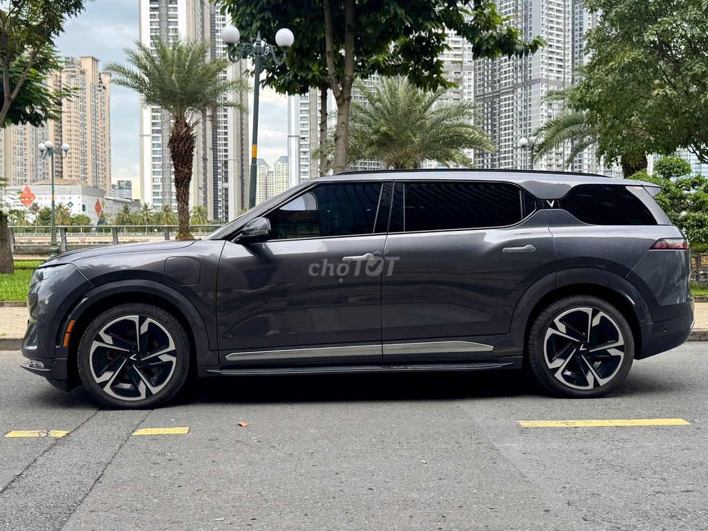 VinFast VF9 Plus 2024 - Màu xám - 8200km - Mua pin. Mua bán Ô tô tại Thành phố Thủ Đức Tp Hồ Chí Minh được đăng bởi OTOCITY hình 8