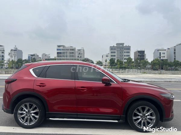 Mazda CX5 2.5 Premium 2020 Красный 90000 км