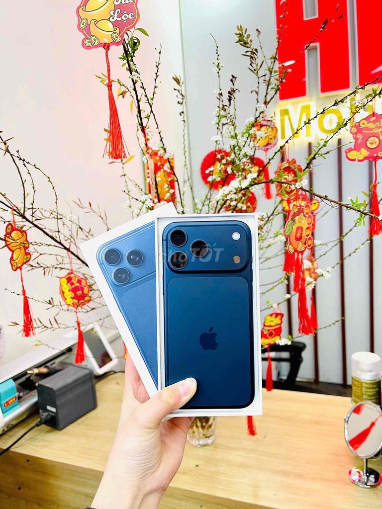 Apple iPhone 17 Pro Max 256GB Xanh. Mua bán Điện thoại tại Thành phố Đà Lạt Lâm Đồng được đăng bởi HD mobile Bán IPhone Trả Góp hình 1