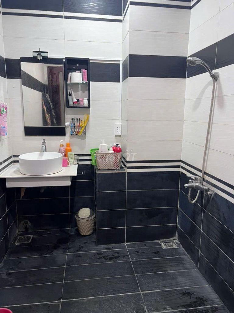 Nhà 3 mê cho thuê hoặc ở TT TP BMT. Mua bán văn phòng, mặt bằng kinh doanh tại Thành phố Buôn Ma Thuột Đắk Lắk được đăng bởi NGUYỄN THỊ CẨM  hình 3