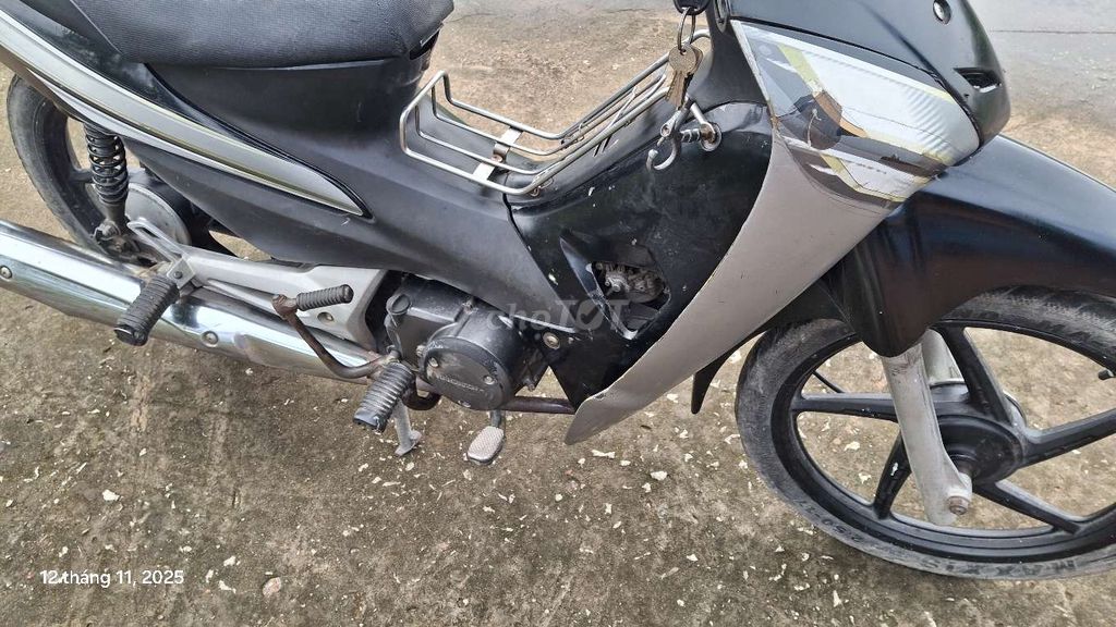 E dư 1 xe wave s100 cần bán lai máy moc chay êm ru. Mua bán Xe máy tại Huyện Mang Thít Vĩnh Long được đăng bởi nguyen ngoc thuan hình 3