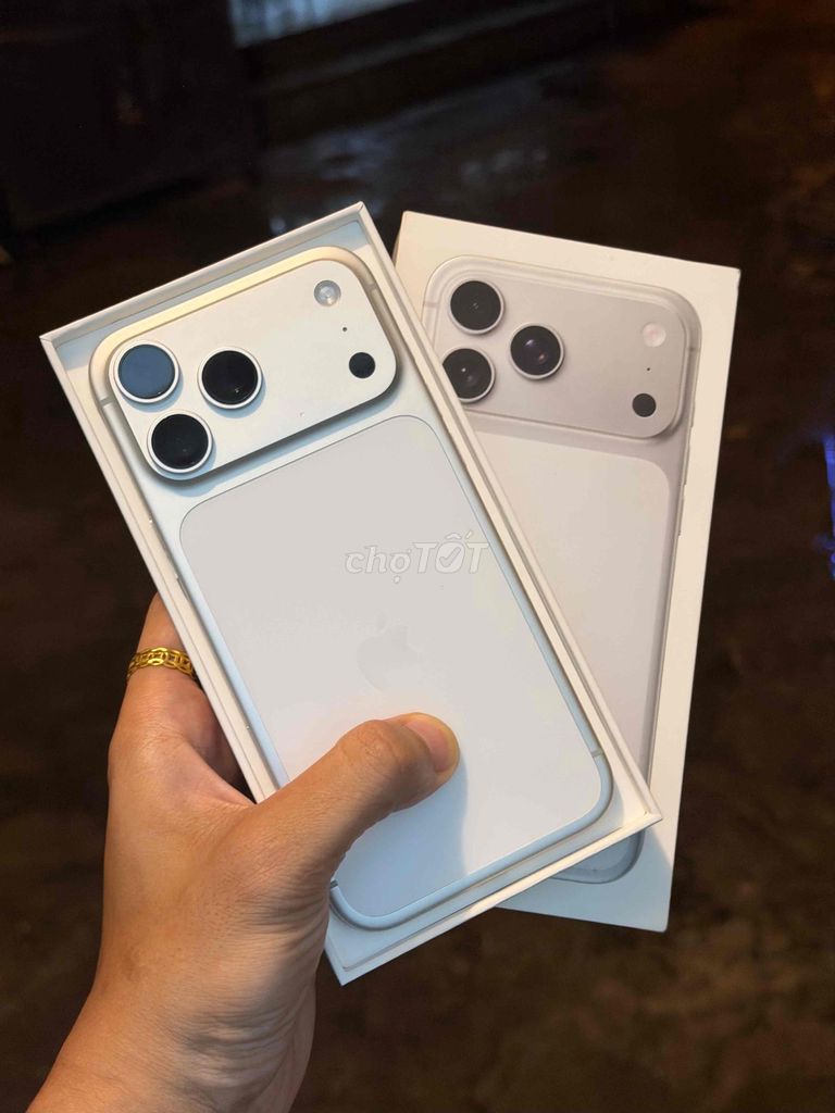 iPhone 17 Pro Max 256GB Bạc 100% Pin BH 6/27. Mua bán Điện thoại tại Quận Cầu Giấy Hà Nội được đăng bởi Tuấn hình 1