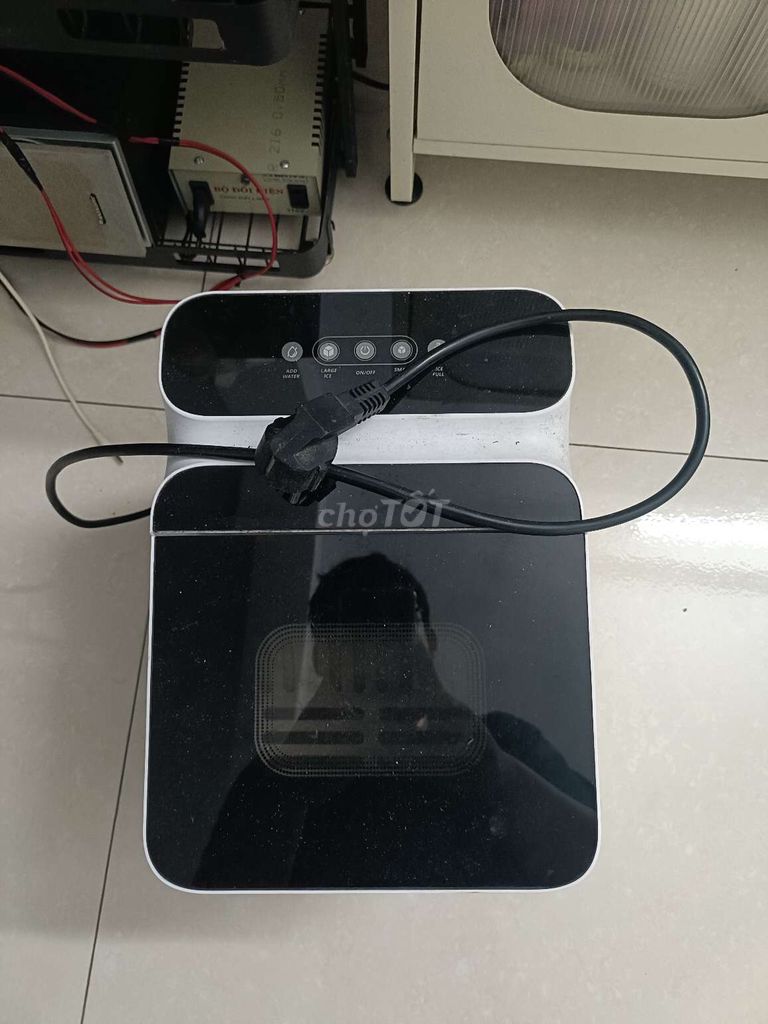 Máy làm đá mini Đen, trắng đã qua sử dụng. Mua bán Bếp, lò, đồ điện nhà bếp tại Huyện Thanh Trì Hà Nội được đăng bởi Thanh hình 1