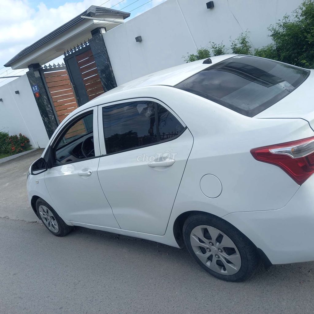 Hyundai Grand i10 2020 Trắng Số sàn. Mua bán Ô tô tại Huyện Củ Chi Tp Hồ Chí Minh được đăng bởi hãy gọi em hình 5