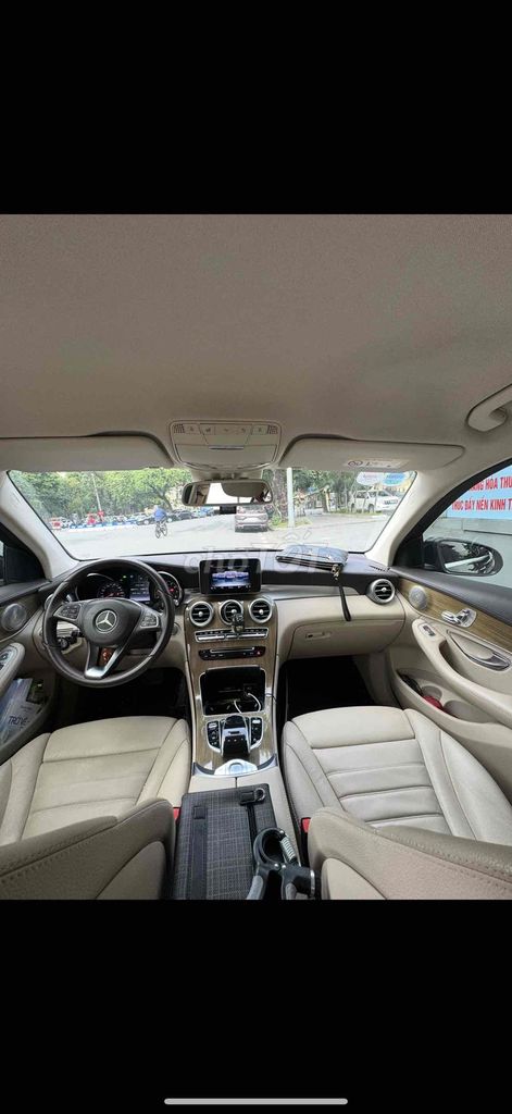 Mercedes Benz GLC 250 2916 chính chủ. Mua bán Ô tô tại Quận Bắc Từ Liêm Hà Nội được đăng bởi Nguyễn Ngọc hình 5