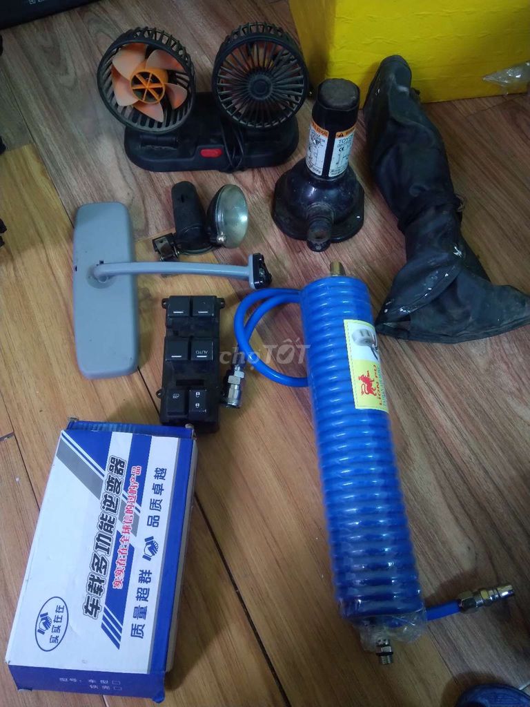 Bán ít đồ liên quan đến XE HƠI. Mua bán Phụ tùng xe tại Quận Hoàng Mai Hà Nội được đăng bởi Mr Tiên  hình 2