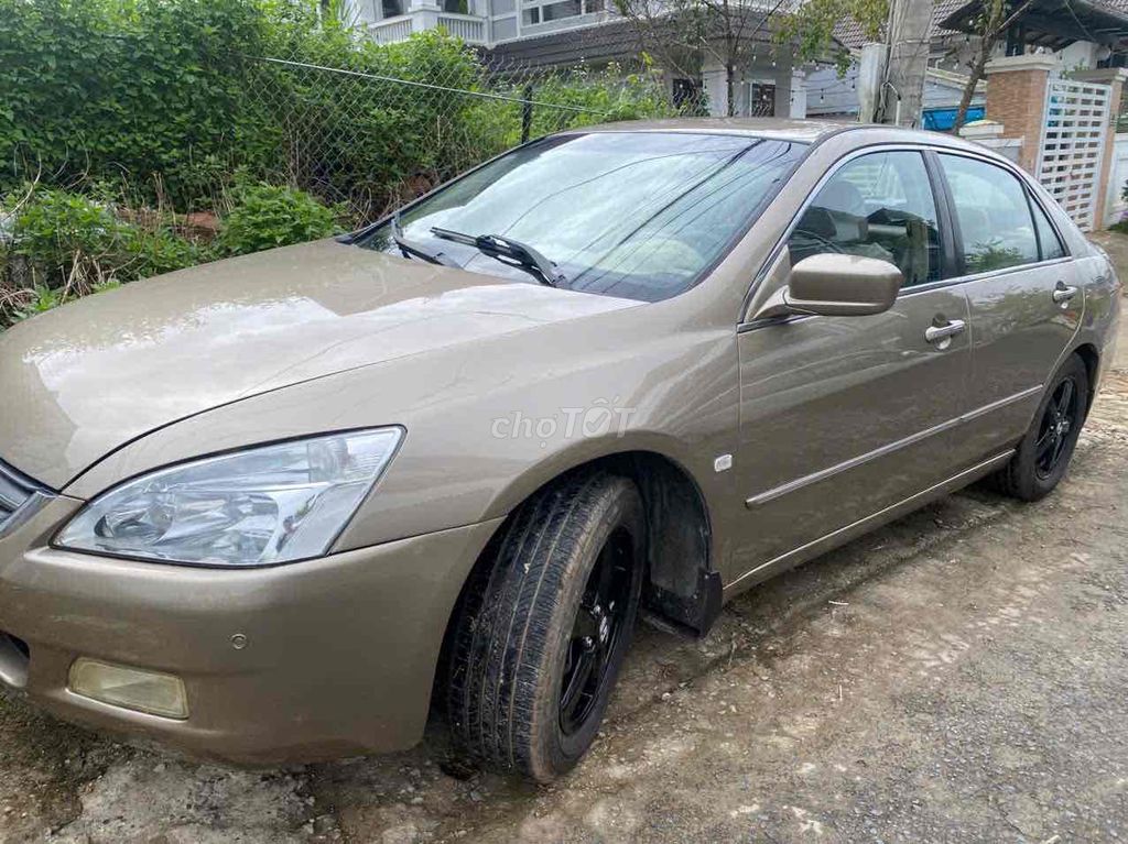 Honda Accord 2005 máy 2,4 số auto chạy đầm,chắc,êm. Mua bán Ô tô tại Thành phố Đà Lạt Lâm Đồng được đăng bởi Tôi Yêu Việt Nam hình 20