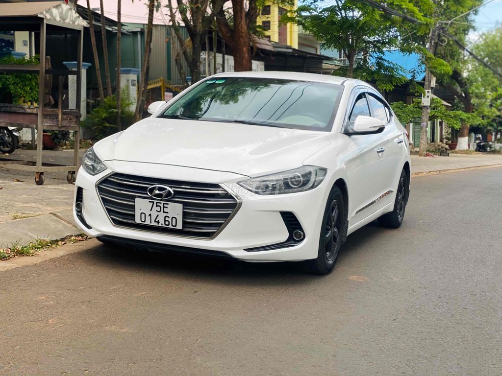 Hyundai Elantra 2016