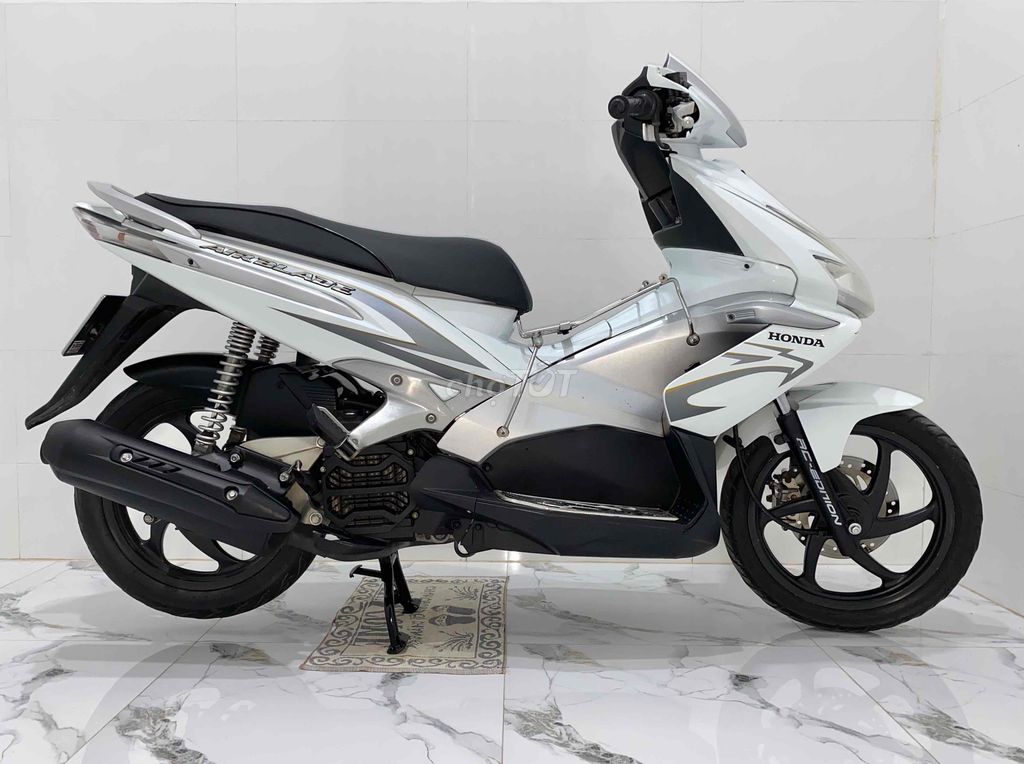 Air Blade Fi 2011 Xe Đẹp Keng Máy Zin Cực Êm. Mua bán Xe máy tại Huyện Châu Thành Đồng Tháp được đăng bởi Bảo Bảo hình 2