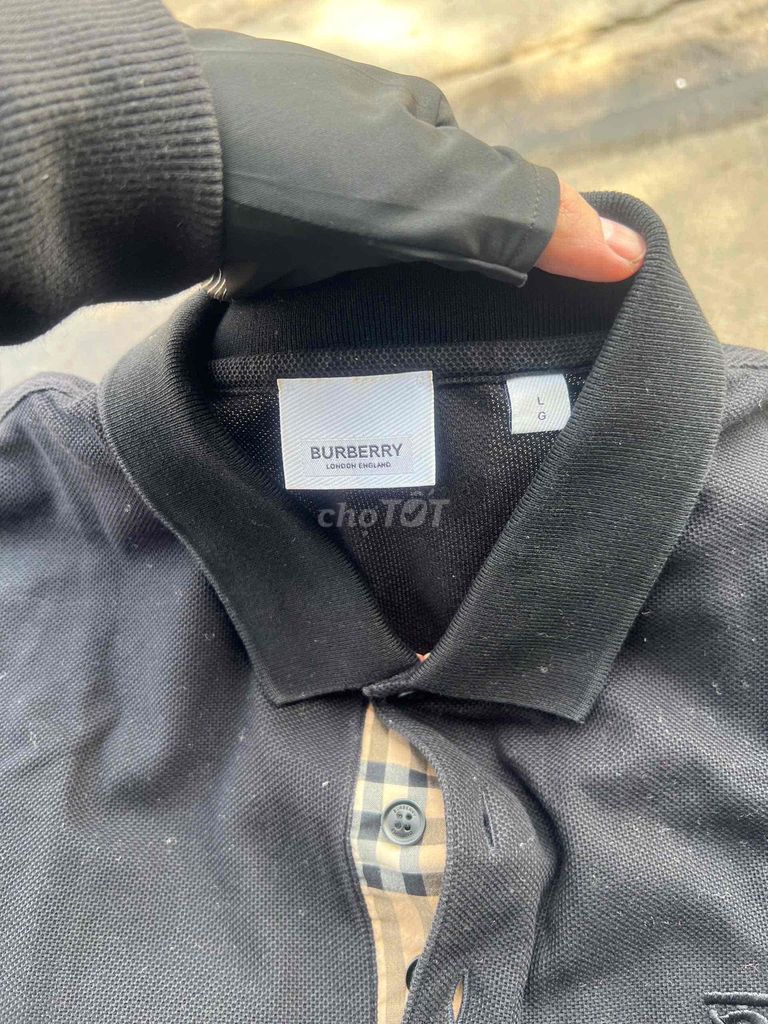 Cần bán áo bbr chính hãng size L (burberry)