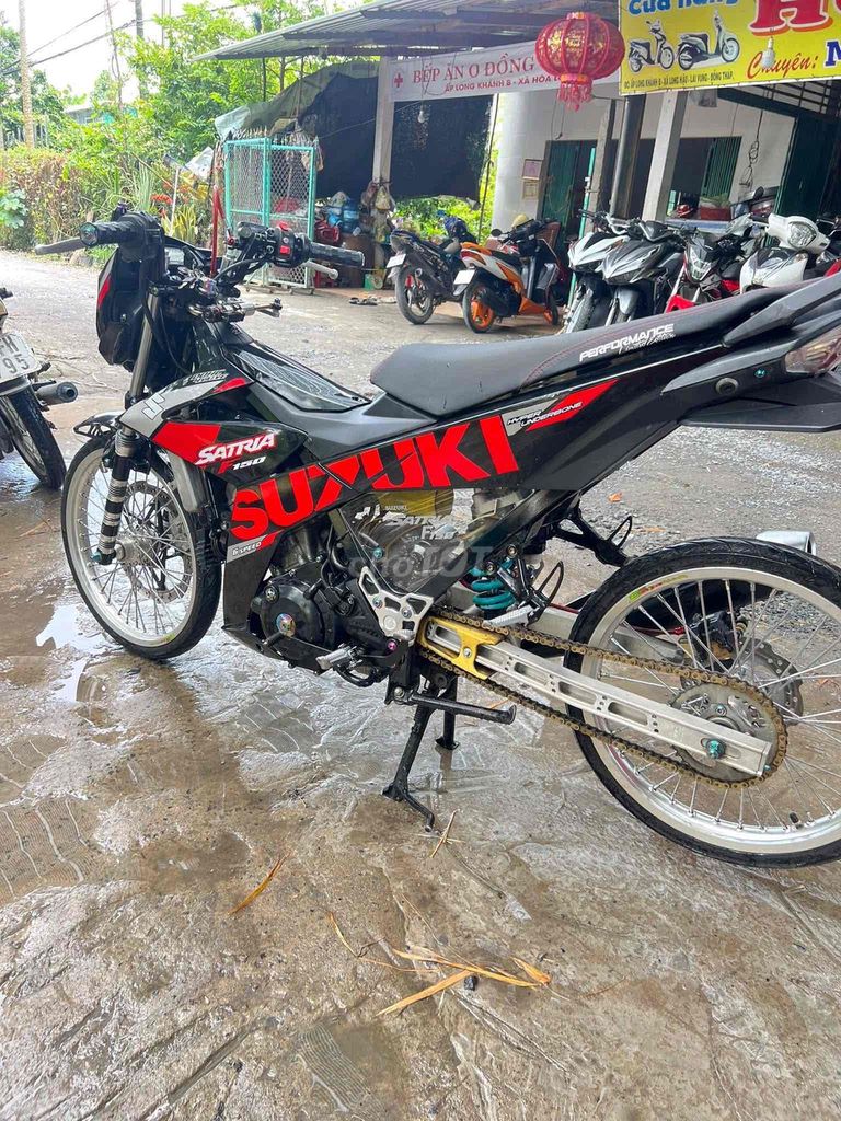 Suzuki Satria 150 Kiểng Đỏ đen bóng. Mua bán Xe máy tại Huyện Lai Vung Đồng Tháp được đăng bởi Hoài Tính hình 1