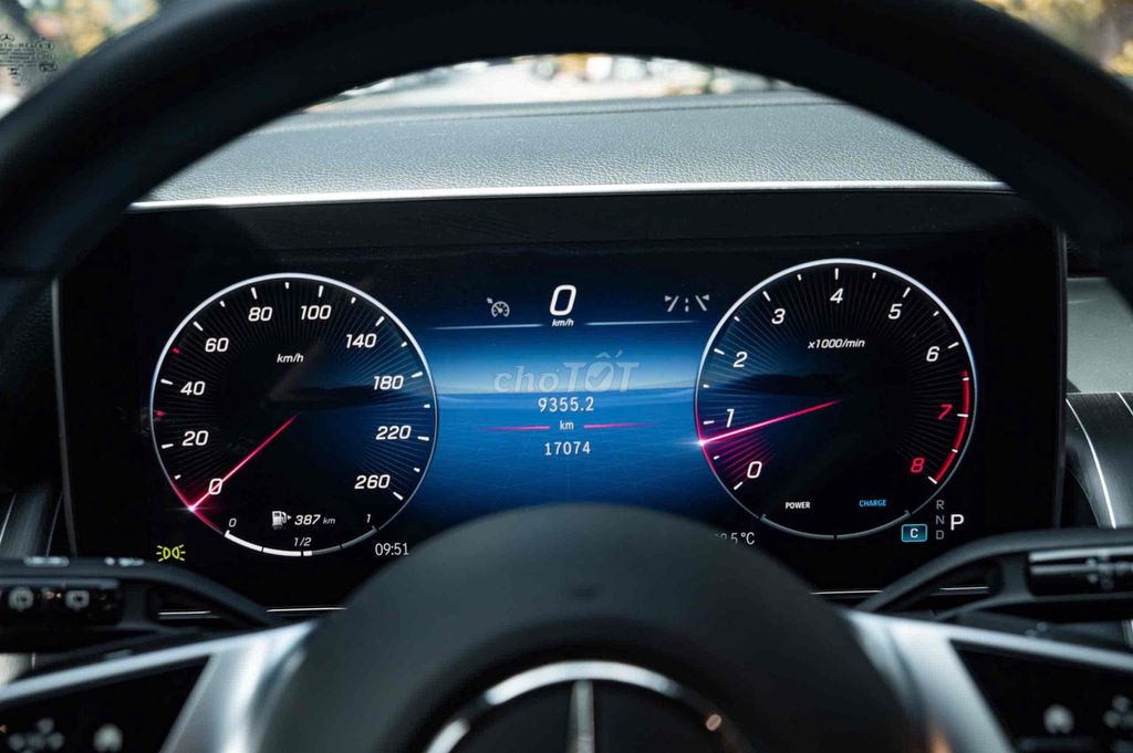 Mercedes GLC200 4matic 2023 17.000km. Mua bán Ô tô tại Quận 7 Tp Hồ Chí Minh được đăng bởi Nguyễn Lê Trung hình 6