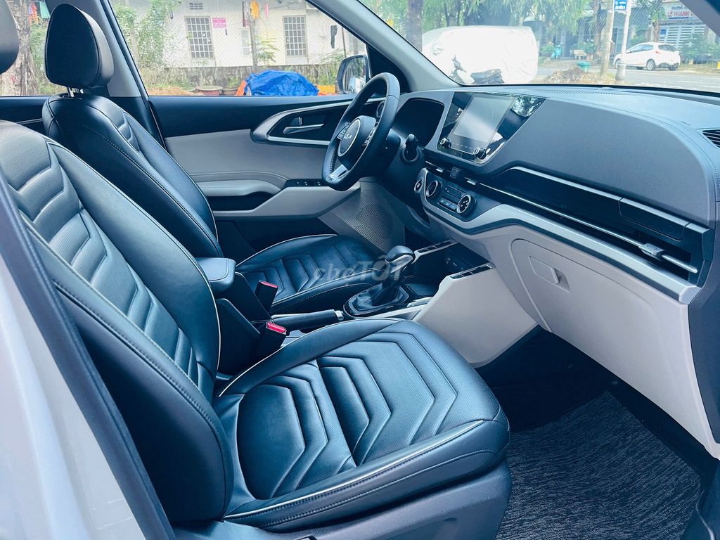 Kia Carens 2024 1.5G IVT - 50000 km. Mua bán Ô tô tại Quận Cẩm Lệ Đà Nẵng được đăng bởi Hải Vân Auto hình 4