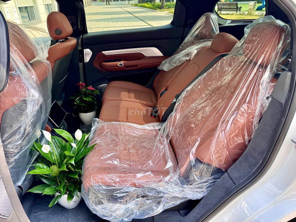 VinFast VF 9 TRẮNG-ĐỎ-ĐEN-XÁM-NỘI THẤT NÂU - ĐEN. Mua bán Ô tô tại Quận Bình Tân Tp Hồ Chí Minh được đăng bởi VinFast An Thái Bình Tân hình 10