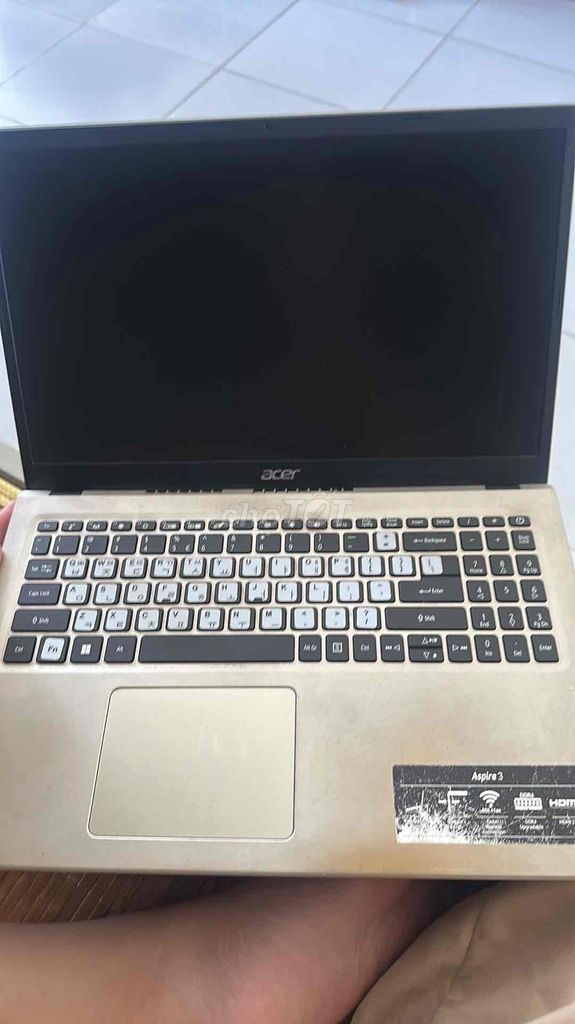 Acer Aspire 3 i5 8GB/512GB Vàng đồng Like New. Mua bán Laptop tại Quận Ngũ Hành Sơn Đà Nẵng được đăng bởi Ththuy hình 1
