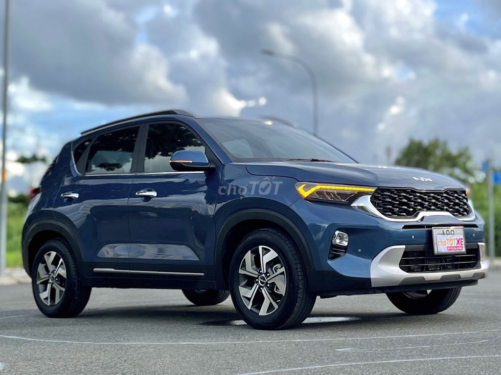 Kia Sonet Premium 2023 SIÊU LƯỚT 2,600km Zin 100%