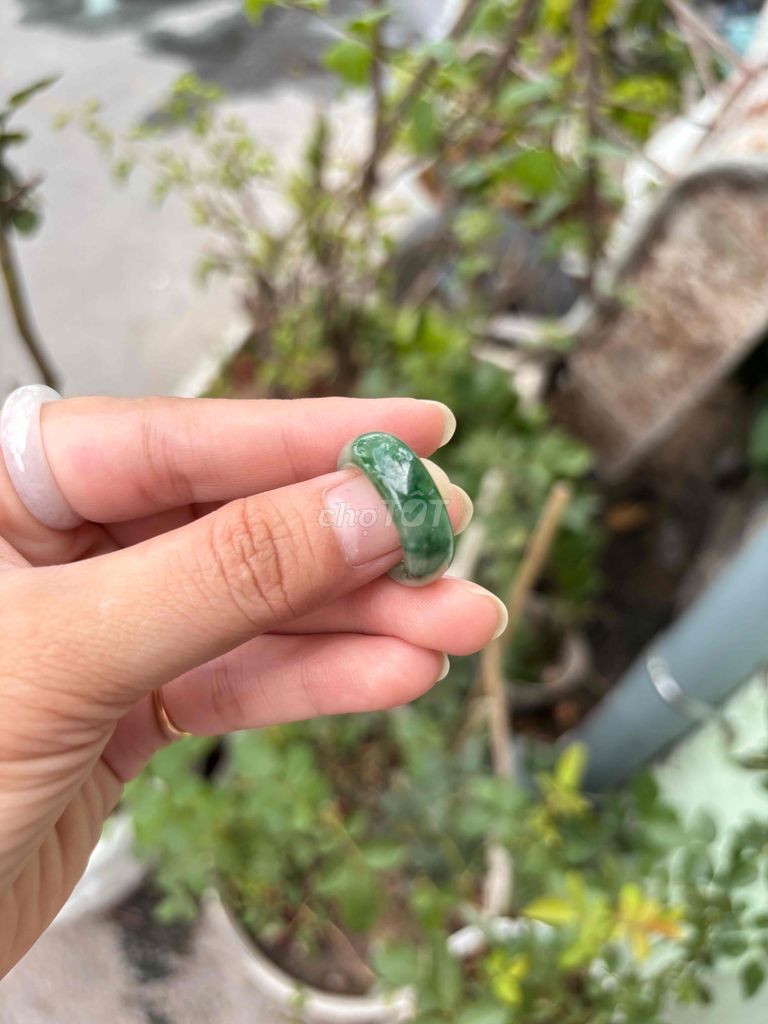 Nhẫn nữ ngọc phỉ thúy sơn thuỷ hoa bay lục. Mua bán Phụ kiện thời trang khác tại Quận Liên Chiểu Đà Nẵng được đăng bởi Mimi hình 1