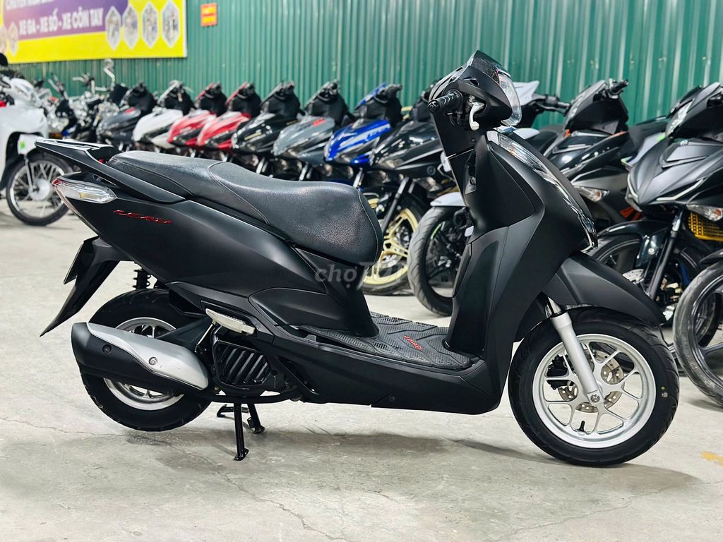 XE MÁYTHANH TÙNG_LEAD 125 ĐEN NHÁM CHÍNH CHỦ. Mua bán Xe máy tại Quận Nam Từ Liêm Hà Nội được đăng bởi THANH TÙNG hình 2