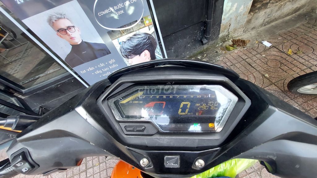 Honda Winner X 2022 Đen vàng. Mua bán Xe máy tại Quận Tân Phú Tp Hồ Chí Minh được đăng bởi Bui Xuan hình 1