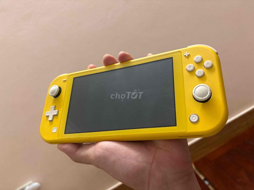 Nintendo Switch Lite 128Gb Vàng. Mua bán Thiết bị chơi game tại Quận Tây Hồ Hà Nội được đăng bởi Minh hình 1