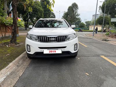 Kia Sorento 2019 Trắng 7 chỗ GAT