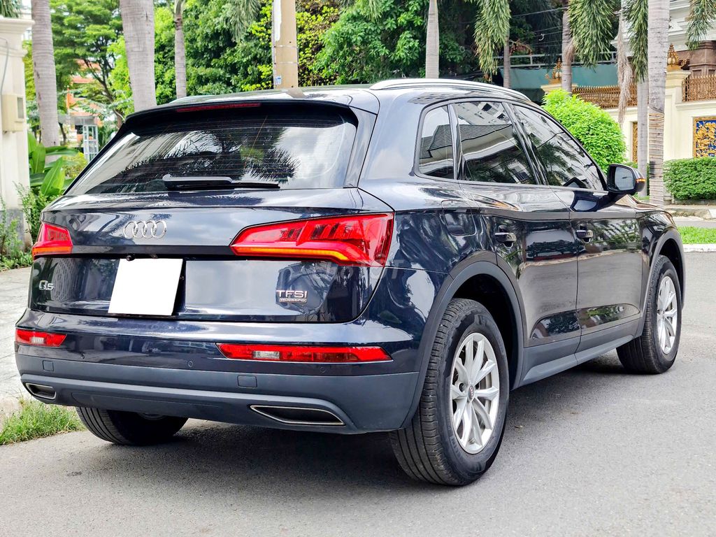Audi Q5 sx2017 đk2018 nhập Mỹ TFSI Quattro. Mua bán Ô tô tại Quận Bình Thạnh Tp Hồ Chí Minh được đăng bởi Mss Ngọc hình 2