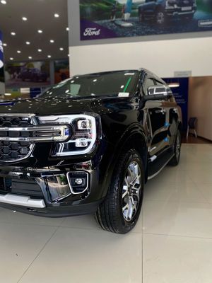 Ford Everest 2025 Titanium Plus 2.0L 4x4 AT. Mua bán Ô tô tại Thành phố Đồng Xoài Bình Phước được đăng bởi Nguyên Q hình 1
