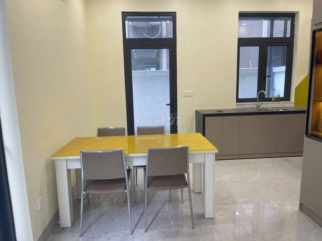 Квартира Vin3 в зоне Thời Đại, 2 спальни, с мебелью