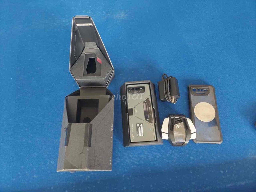 Dư máy cần bán rog phone 6d utimate. Mua bán Điện thoại tại Thành phố Biên Hòa Đồng Nai được đăng bởi Phạm Tiến Miền hình 1