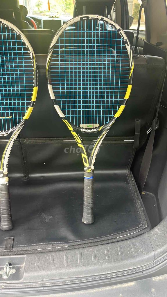 cần bán vợt tennis Babolat