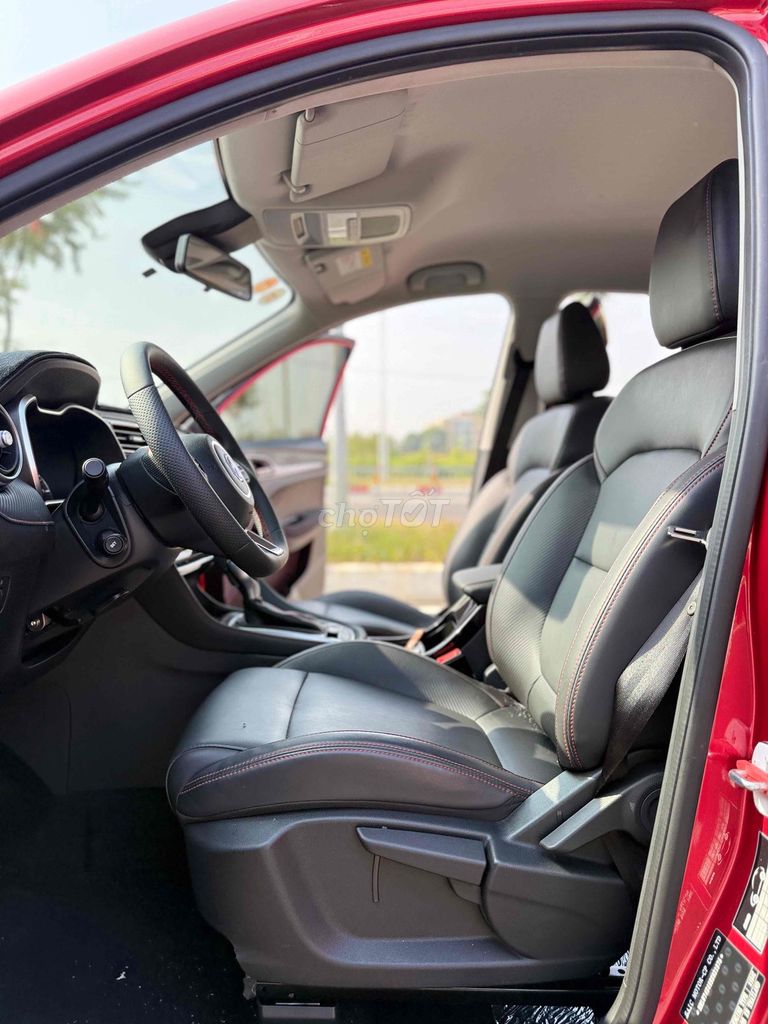 MG ZS 2025 STD 1.200 km Đỏ. Mua bán Ô tô tại Quận 12 Tp Hồ Chí Minh được đăng bởi Nguyễn Thanh Phước hình 10