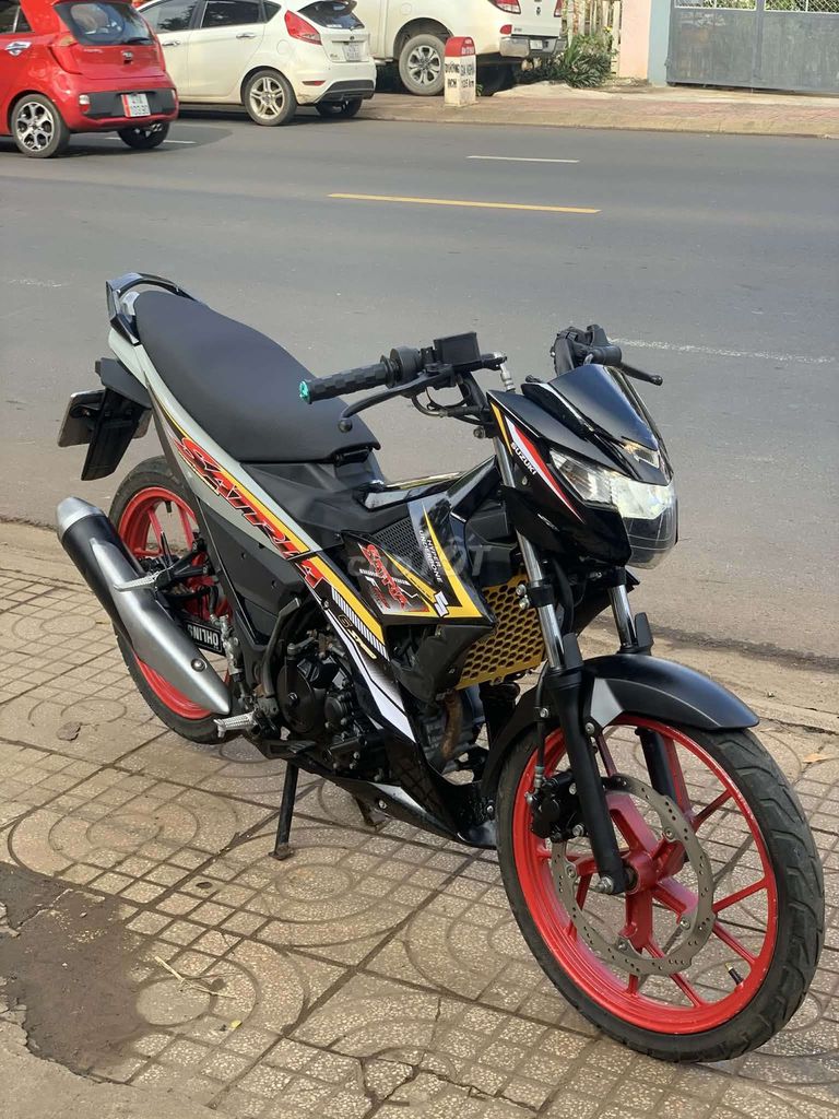 BÁN SUZUKI SATRIA MÁY ZIN ÊM CÓ GÓP ĐƯA 2 TRIỆU. Mua bán Xe máy tại Thành phố Buôn Ma Thuột Đắk Lắk được đăng bởi XE MÁY ĐÔNG TÚ hình 2