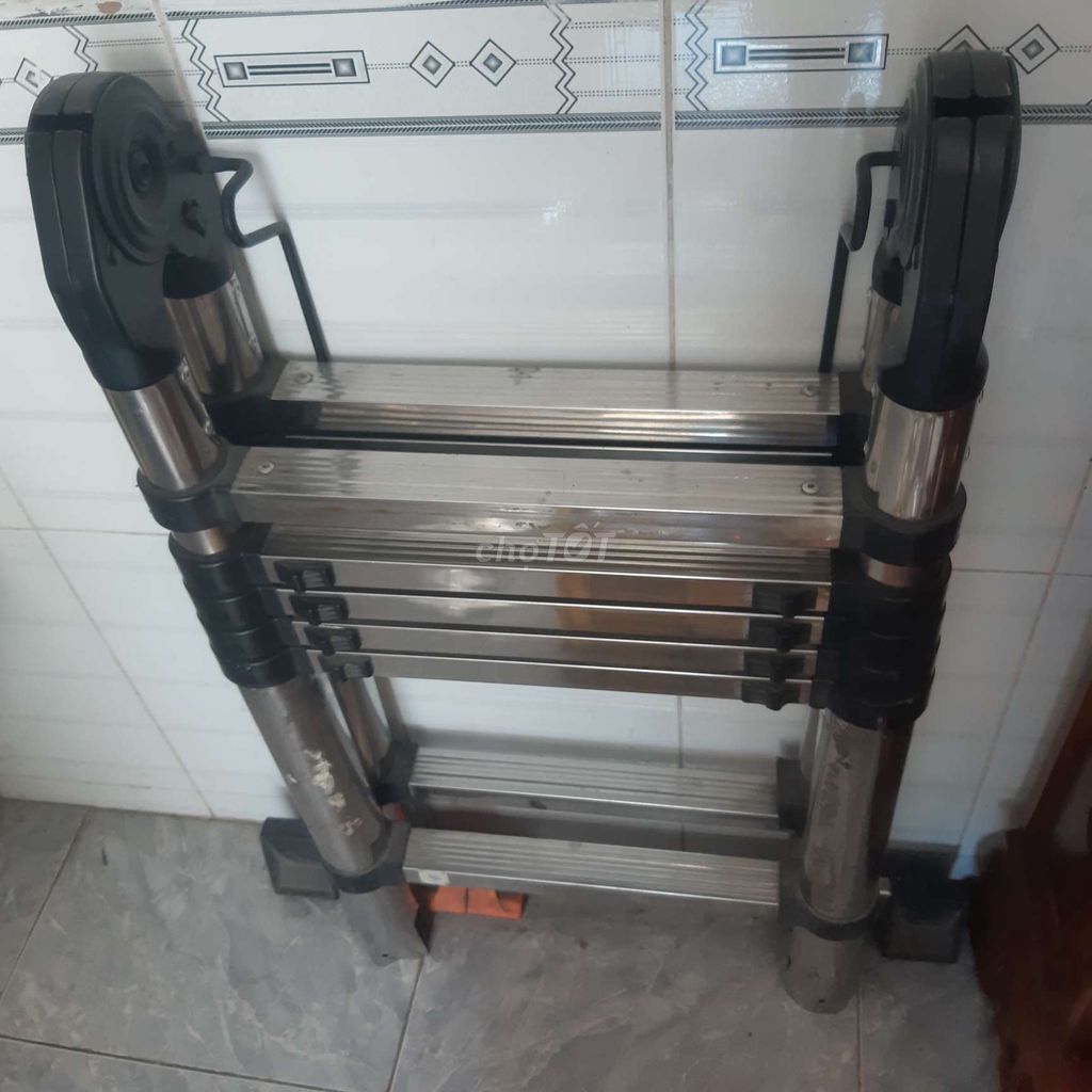 Thang rút inox chữ A, cao 1,8m thẳng 3,6m