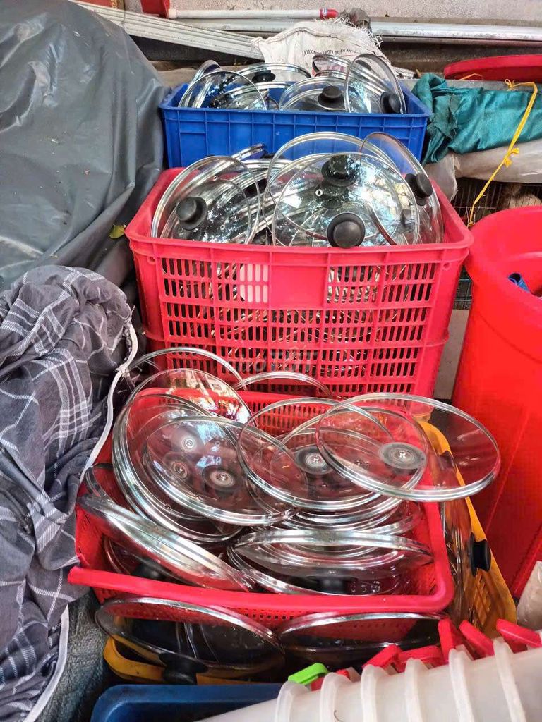 combo 200 nắp nồi Kính, Inox size 24, 26 mới đẹp. Mua bán Dụng cụ nhà bếp tại Quận 10 Tp Hồ Chí Minh được đăng bởi Lê Trần Hải My hình 1