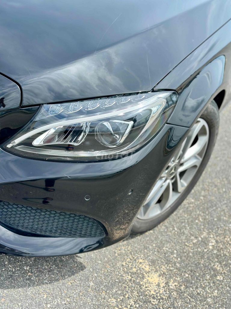 Mercedes Benz C Class 2018 C200 - Cực Đẹp. Mua bán Ô tô tại Thành phố Quảng Ngãi Quảng Ngãi được đăng bởi Trần Minh Thông hình 5