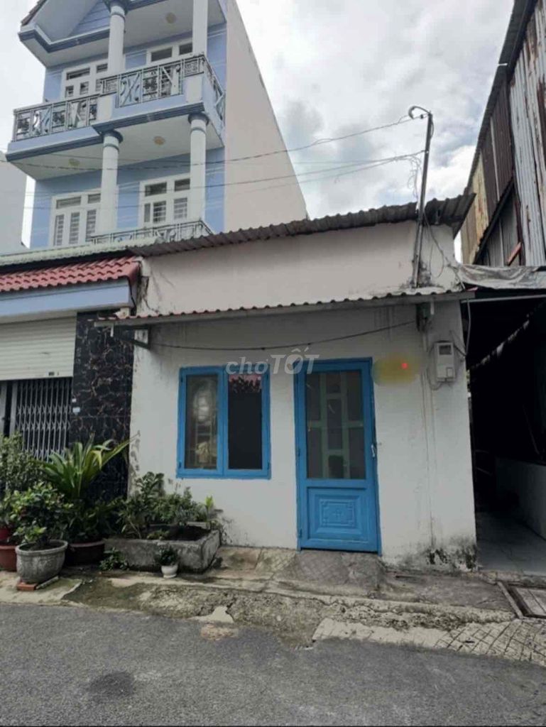 Chủ Cần  Bán Gấp , Sổ Vay Bank ,Dãy trọ 100m2 , CHỉ 4 tỷ x